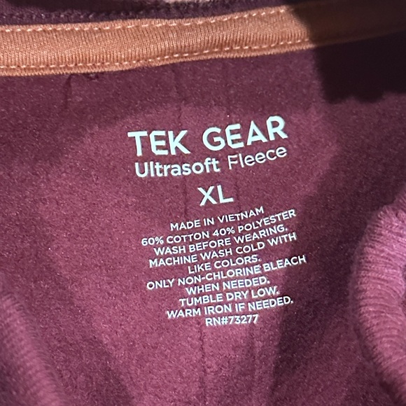 NEW Tek Gear Cowl neck Tunic Burgundy with Front Pocket thumb holes Sz XL - Picture 13 of 13